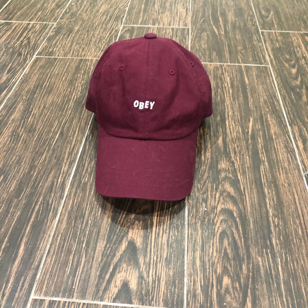 Marron obey hat